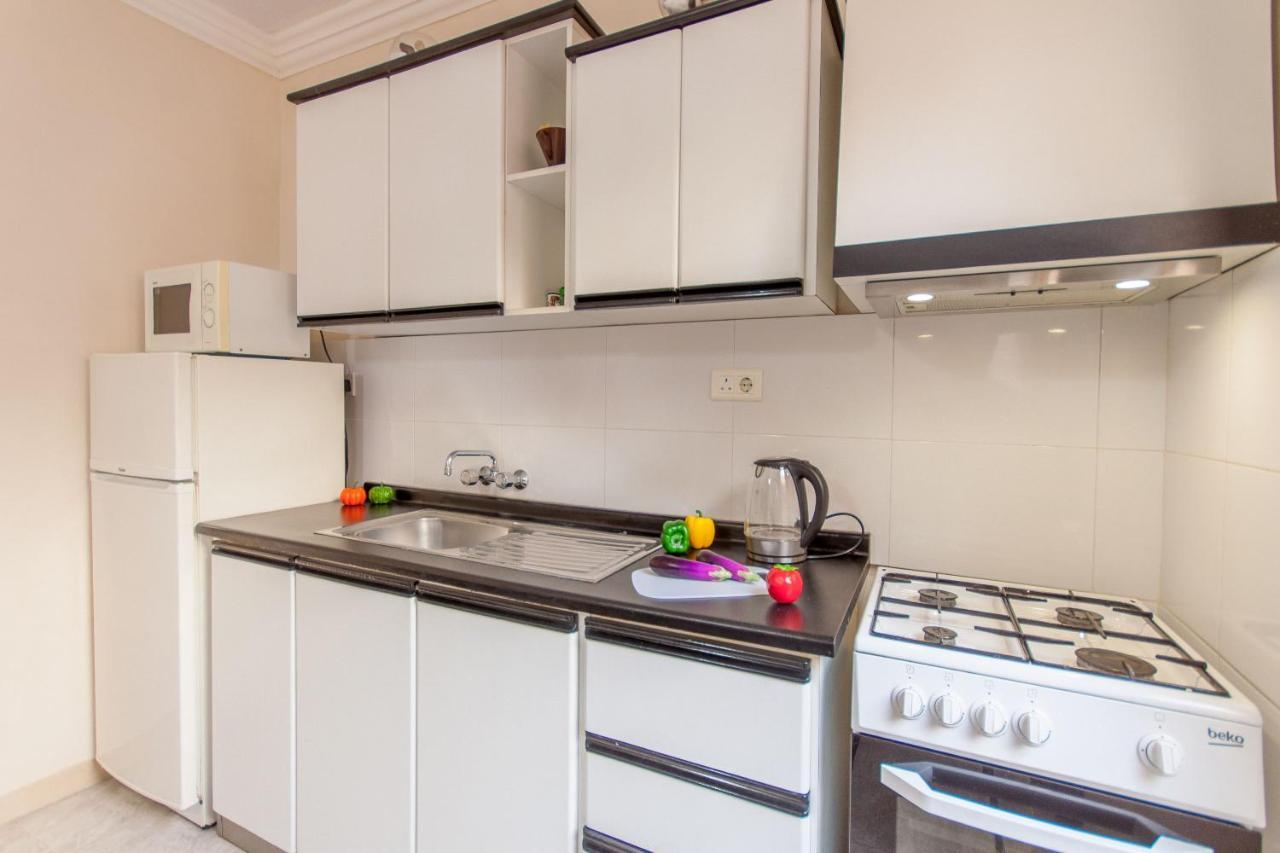Pool & Sea Merill Apartments 멜리에하 외부 사진