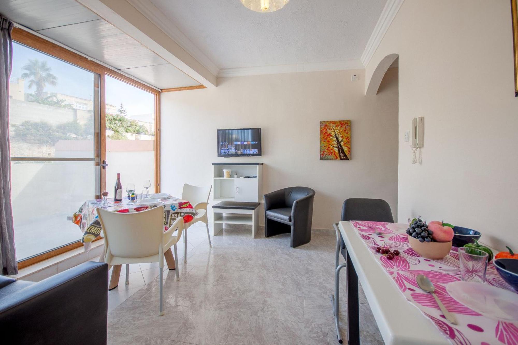 Pool & Sea Merill Apartments 멜리에하 외부 사진