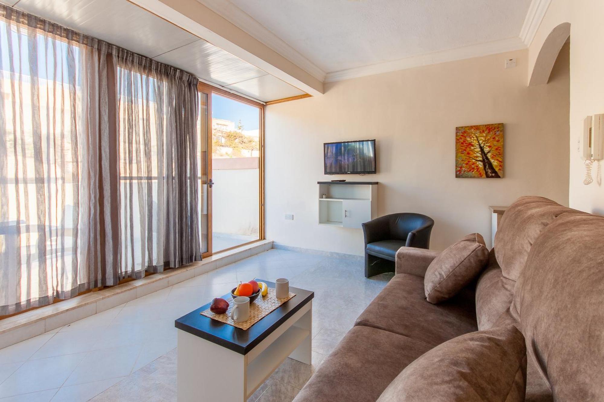 Pool & Sea Merill Apartments 멜리에하 외부 사진