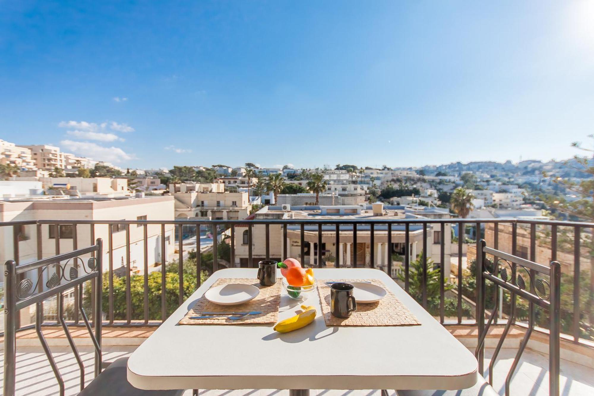 Pool & Sea Merill Apartments 멜리에하 외부 사진