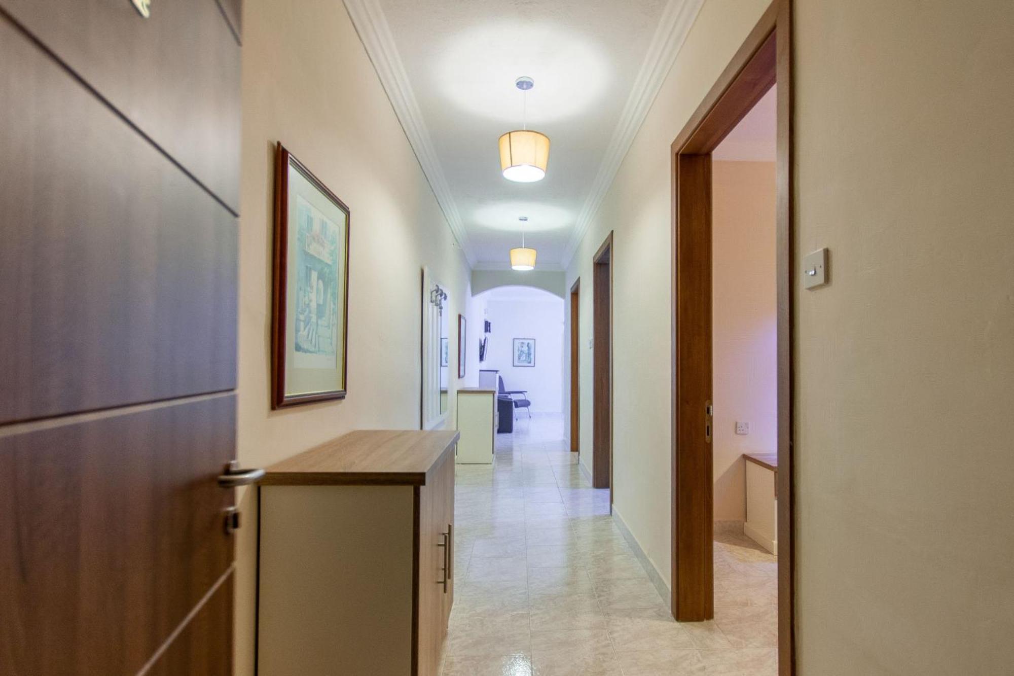 Pool & Sea Merill Apartments 멜리에하 객실 사진